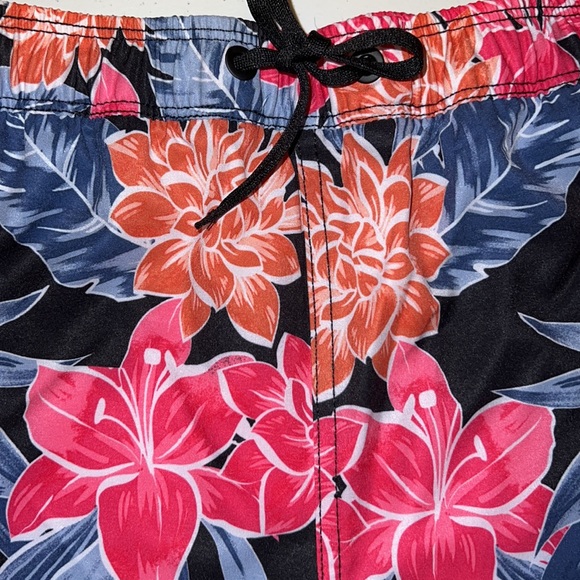 🌸 ROXY- HIBISCUS FLOWER Boardshort 2" Boardshorts for Women 🌸 - Picture 6 of 6